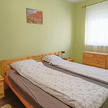 982 - Balatonoszoedi Hullam Uedueloparkban Emeleti Vizparti Kiado Апартаменты Балатонёсёд
